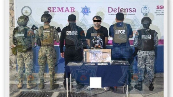 Detienen a hombre con presunta droga y un arma de fuego en operativo conjunto en Cancún