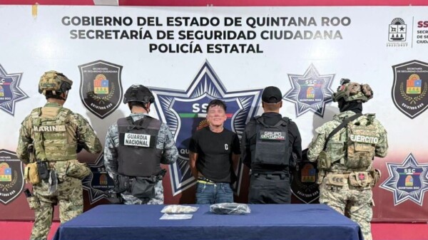 Detienen a hombre con presuntas drogas durante operativo en la Supermanzana 64 de Cancún