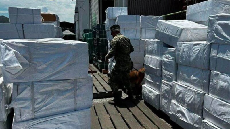 Aseguran más de 8.4 millones de cigarrillos presuntamente apócrifos en la aduana de Manzanillo