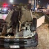 Aparatoso accidente entre dos vehículos provoca volcadura en la avenida Kabah de Cancún