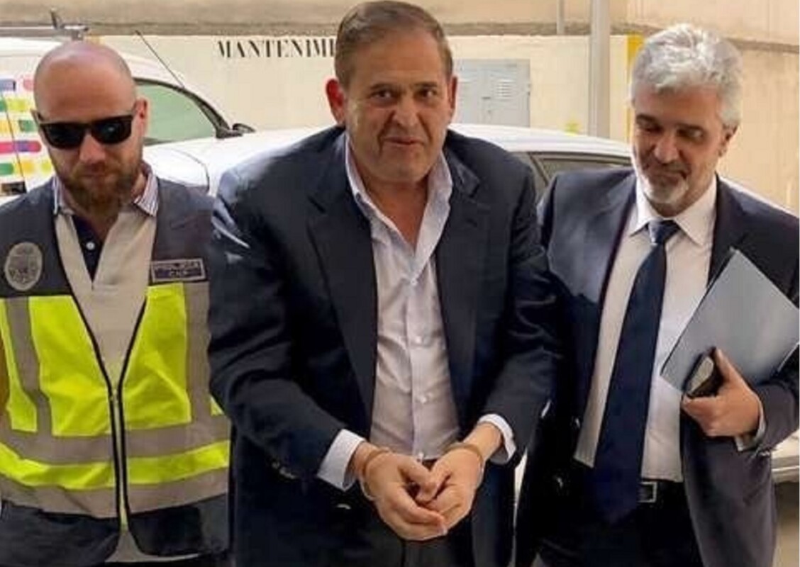 Reactivan orden de arresto contra Ancira, ex director de AHMSA