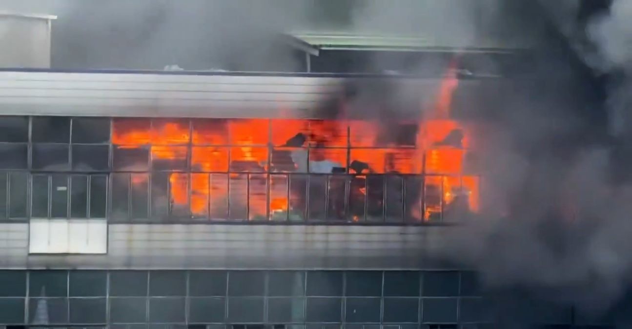 Incendio en fábrica de calzado en China deja al menos 28 muertos