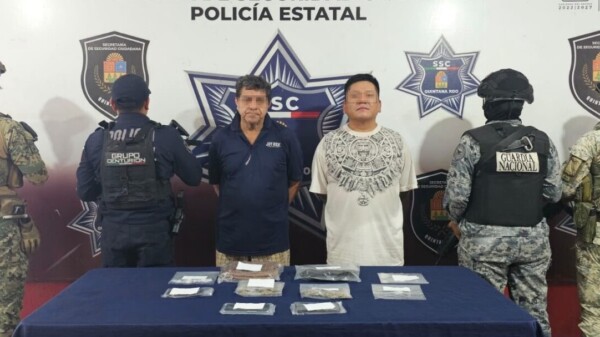 Detienen a dos hombres con presuntas drogas en la Supermanzana 73 de Cancún