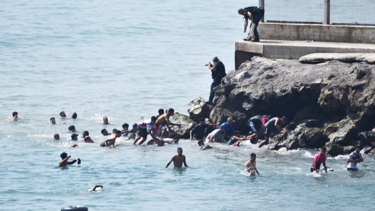 España y Marruecos enfrentan nueva crisis migratoria en Ceuta