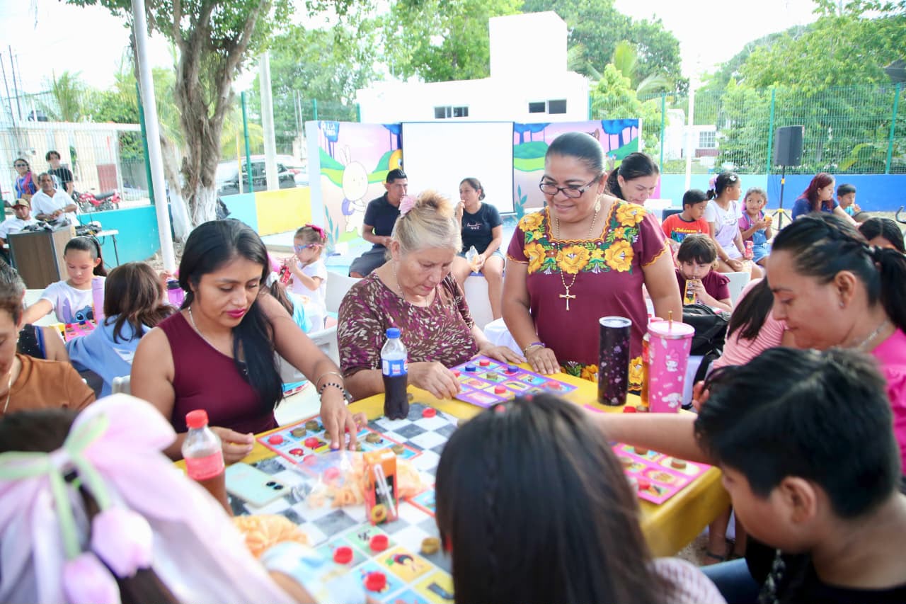 Gobierno de Isla Mujeres fortalece la convivencia familiar en La Victoria con tarde de integración comunitaria