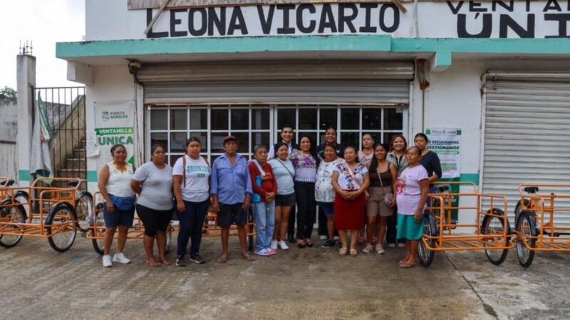 Apoya Blanca Merari a familias de Leona Vicario
