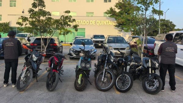 Recuperan seis motocicletas con reporte de robo y capturan a dos hombres en Cancún