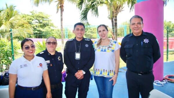 Gobierno Municipal promueve el Curso de Verano Baaxlo'ob Paalalo'ob en Isla Mujeres