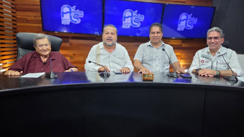 Así debe de ser: Baches y sargazo en Quintana Roo
