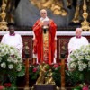 Cisma resquebraja a la Iglesia Católica, 750 sacerdotes son excomulgados
