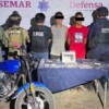 Tres detenidos y una motocicleta robada recuperada en la Supermanzana 242 de Cancún
