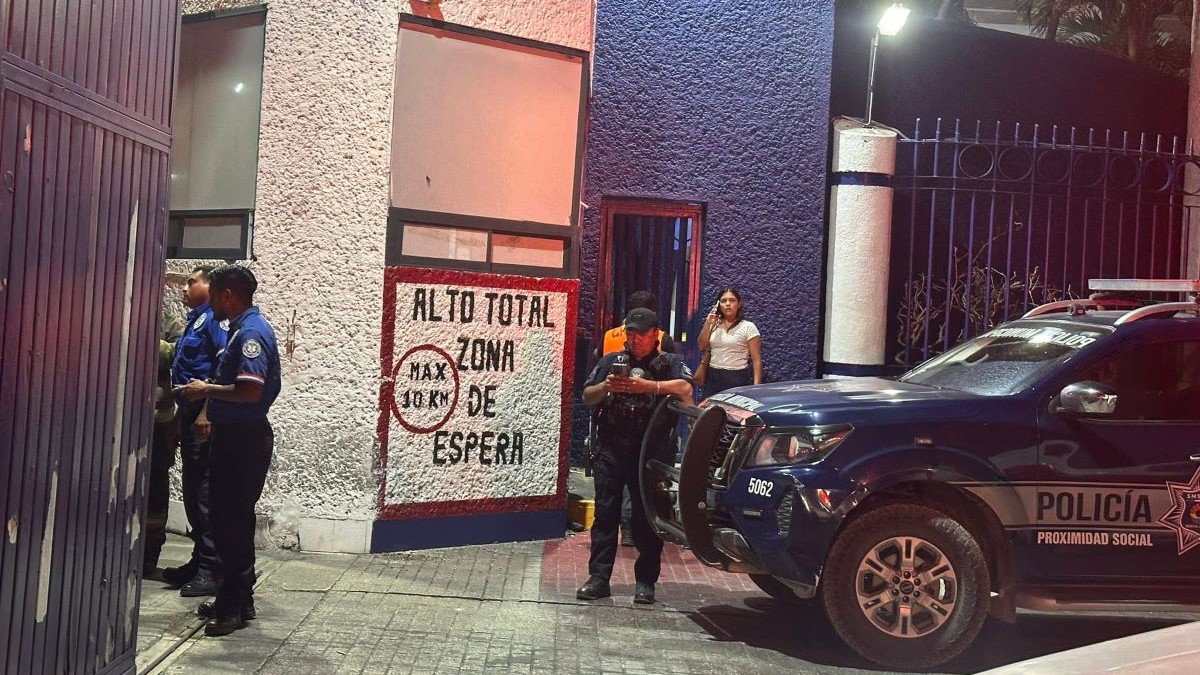 Evacúan bodega cervecera tras fuerte estruendo en la Supermanzana 98 de Cancún