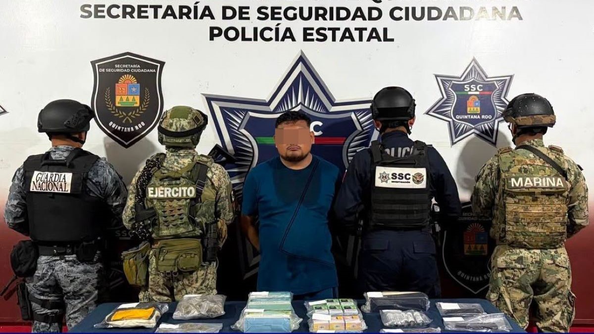 Capturan en la Bonampak a hombre con 69 bolsitas de presunta droga y productos para vapear