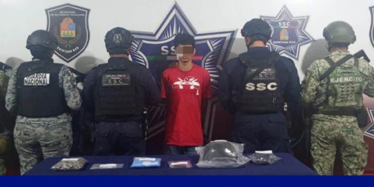 Detienen a hombre con 115 dosis de presunta marihuana y 15 de cristal en Cancún