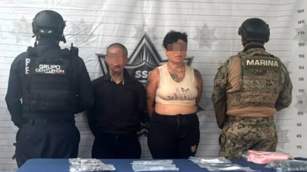 Aprehenden a dos mujeres con presuntos enervantes en Playa del Carmen