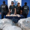 Atrapan a dos hombres robando cables en la Supermanzana 15 de Cancún