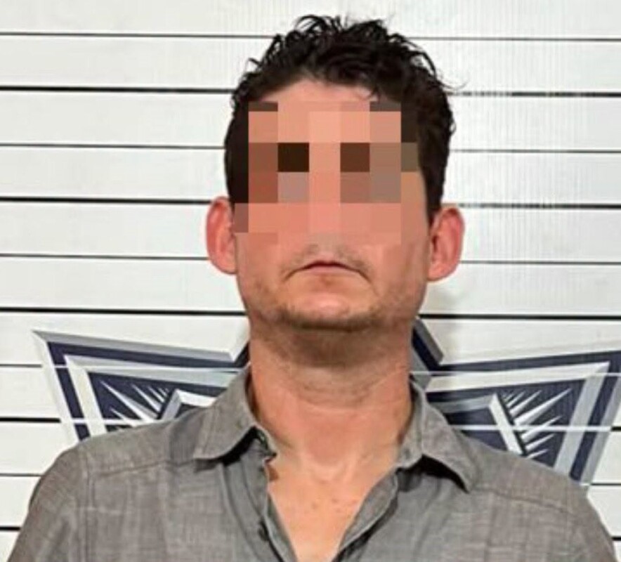 Un ciudadano estadounidense identificado como Alex “N” fue detenido en Isla Mujeres, luego de que no pudo acreditar su estancia legal en México
