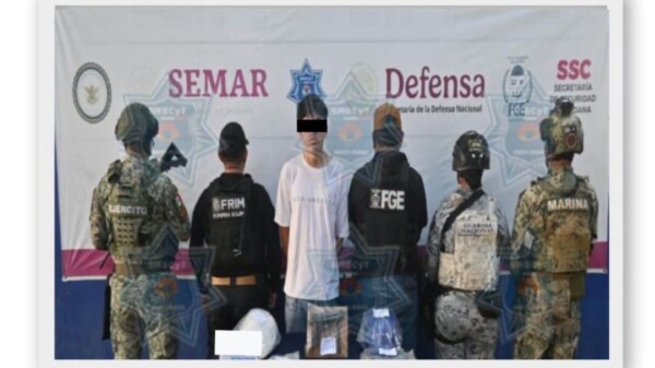Capturan a presunto narcomenudista armado en la colonia Tres Reyes en Cancún.