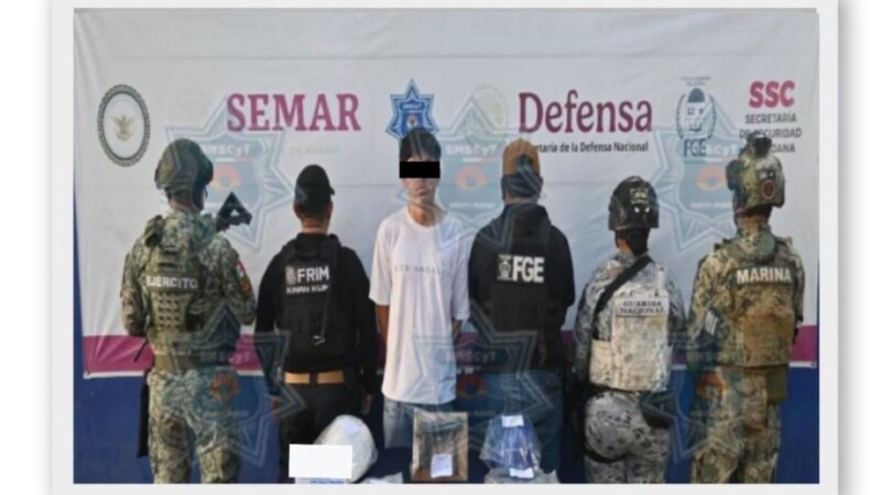 Capturan a presunto narcomenudista armado en la colonia Tres Reyes en Cancún.
