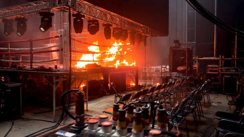 Ataque armado e incendio frustran función de boxeo de influencers en Sonora