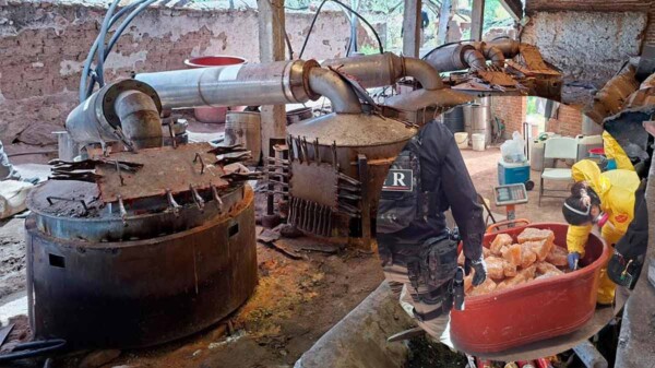 Aseguran más de 200 kilos de metanfetamina en presunto narcolaboratorio de San Luis Potosí
