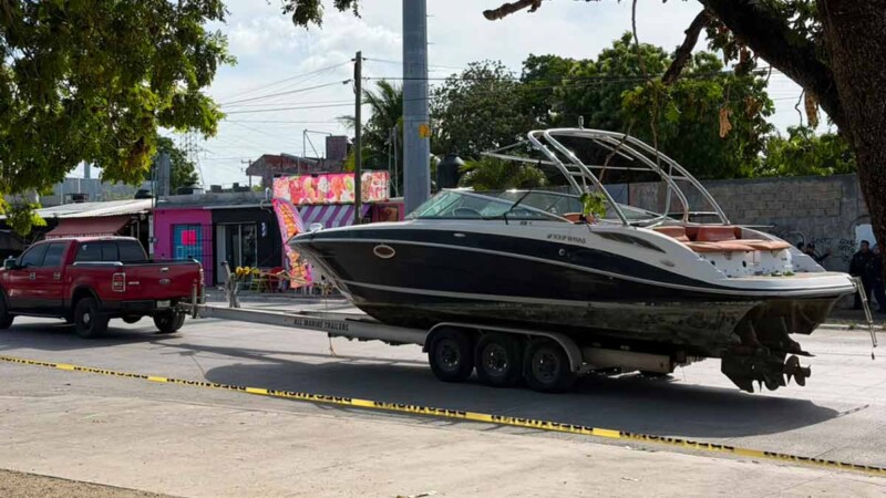 Autoridades recuperan embarcación recreativa robada en muelle de Cancún