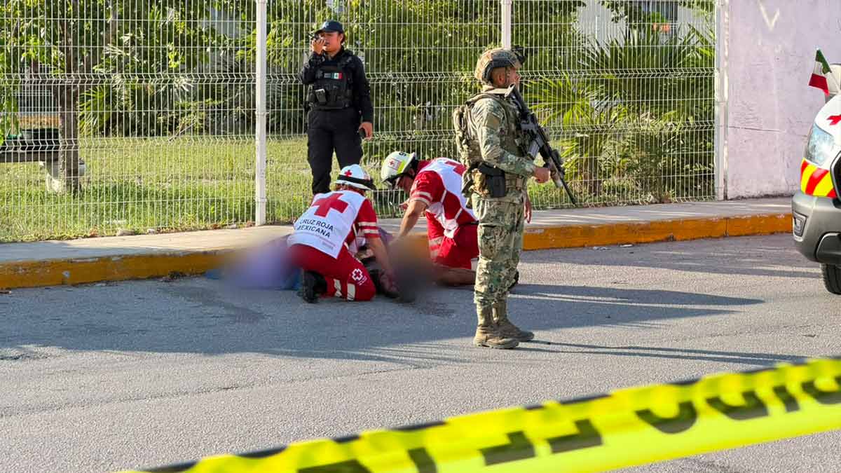 Fatal accidente en colonia de Cancún cobra la vida de un motociclista