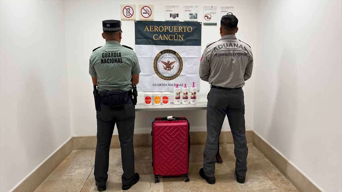 Localizan maleta abandonada con cinco kilos de ketamina en el Aeropuerto de Cancún
