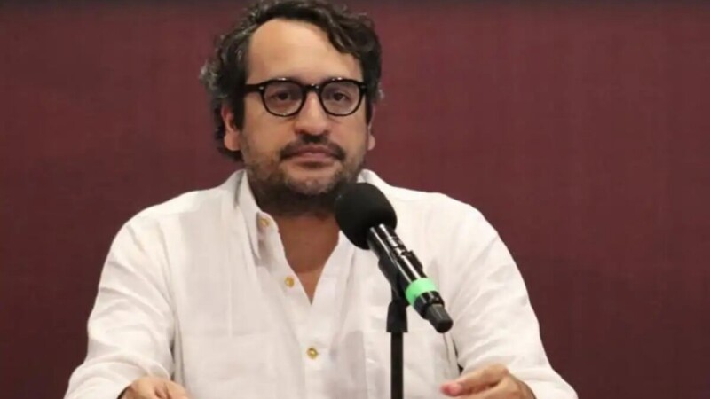 Retira EU visa a hijo de AMLO
