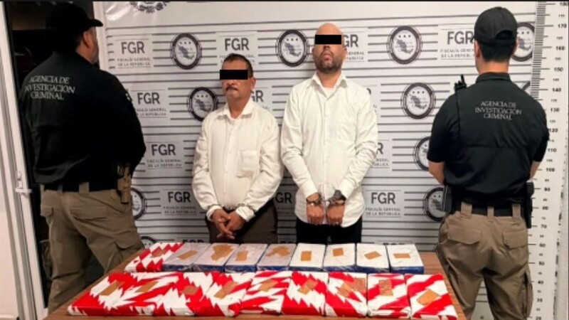 Localizan 18 kilos de fentanilo y heroína ocultos en autobús durante revisión en Sonora.