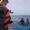 Rescatan a dos pescadores tras permanecer cinco días a la deriva en una hielera frente a la costa de Chiapas