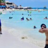Playas de Isla Mujeres se mantienen limpias, ordenadas y libres de sargazo durante el verano