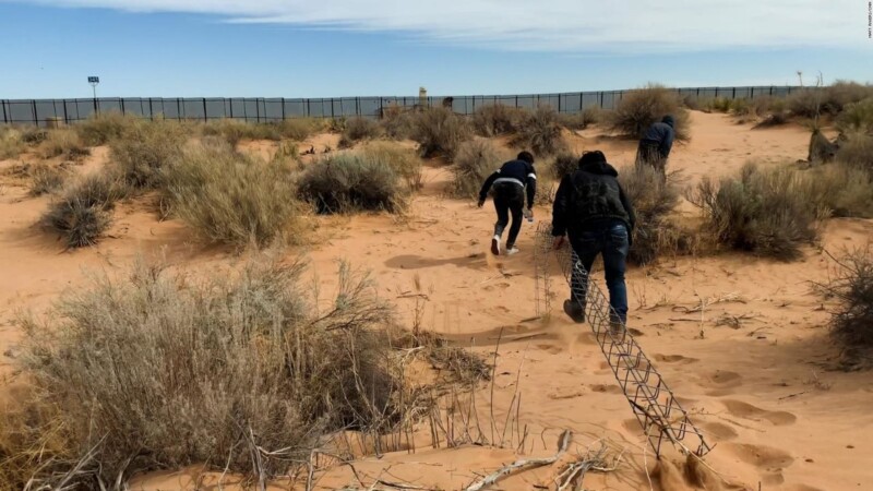 Cae “negocio” de “polleros”, ante la disminución de migrantes