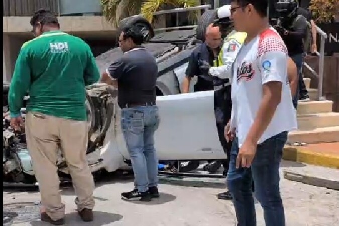 Accidente en la Bonampak de Cancún deja una persona fallecida y tres lesionadas