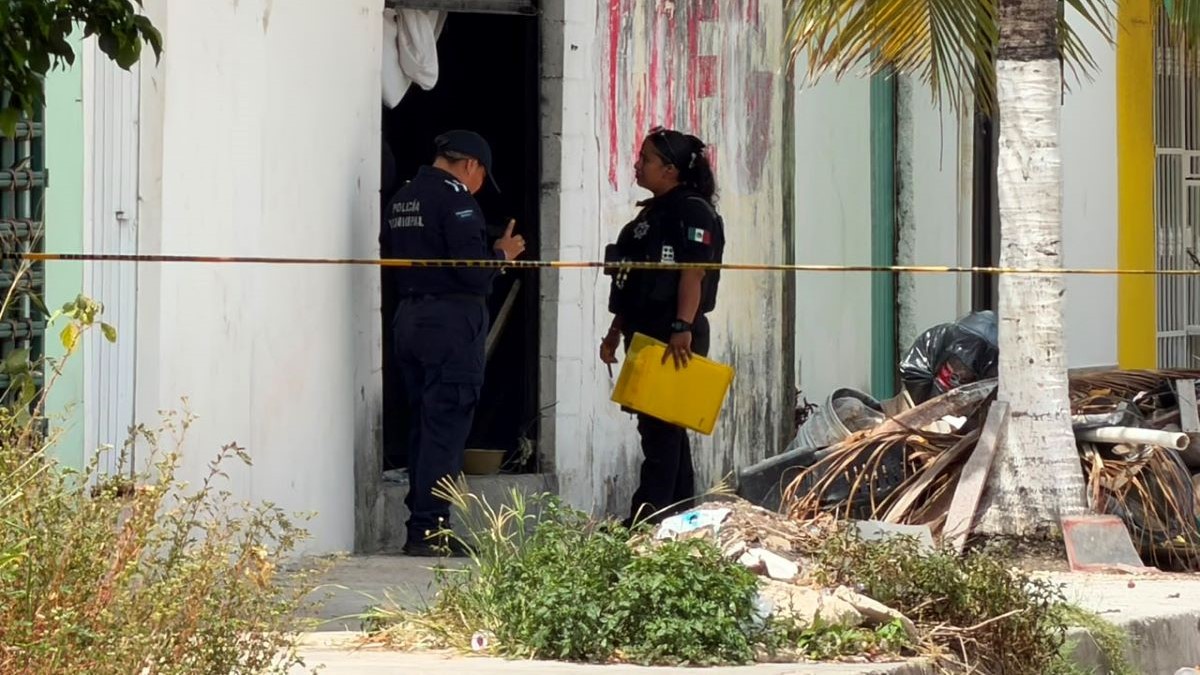 Ejecutan a balazos a un hombre en un local de Paseos Kabah, en Cancún