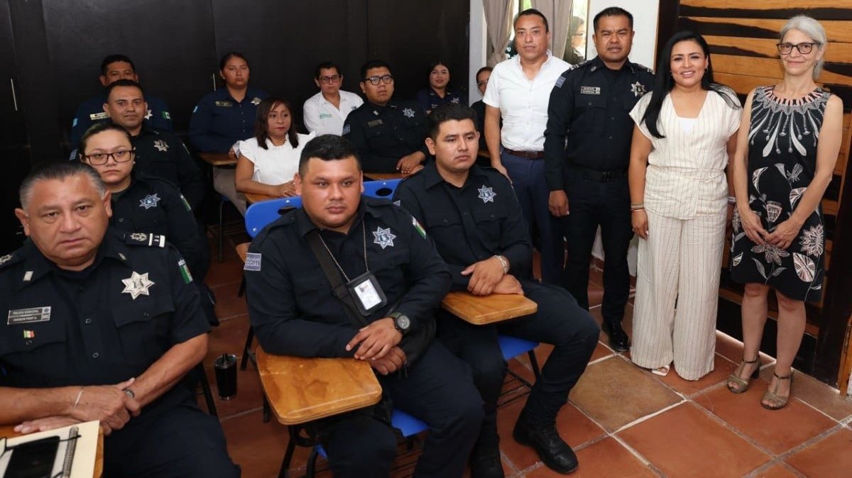 Fortalece Blanca Merari la profesionalización policial para consolidar la paz y la seguridad en Puerto Morelos