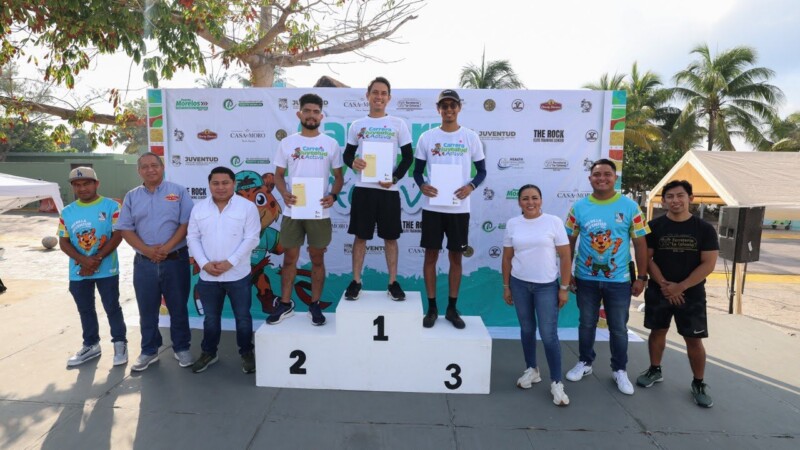 Premia Blanca Merari a ganadores de la Carrera 'Juventud Activa'