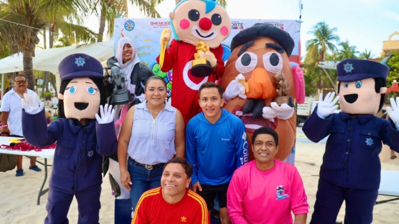Atenea impulsa la sana convivencia con la primera Carrera de Botargas en Isla Mujeres