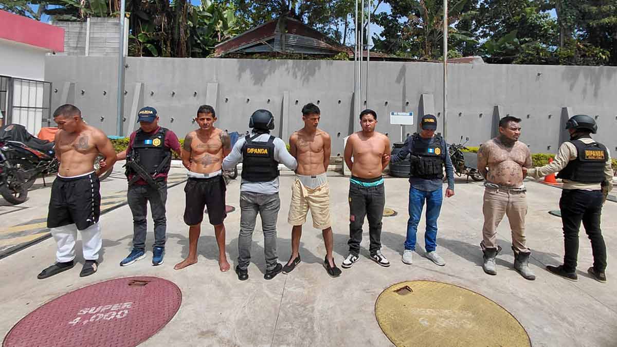México entrega a gobierno de Guatemala cinco terroristas de las Maras