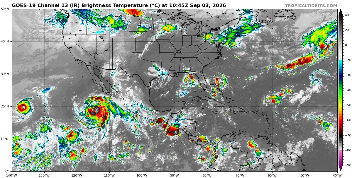 Lluvias puntuales fuertes y descargas eléctricas en Campeche (norte y suroeste) y Yucatán (centro, oeste y sur); se pronostican chubascos con posibles descargas eléctricas en Quintana Roo.