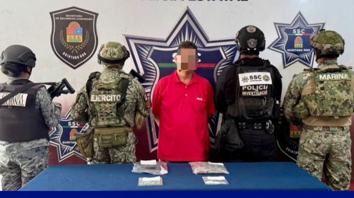 Detienen a hombre con varias dosis de presuntas drogas en Cancún