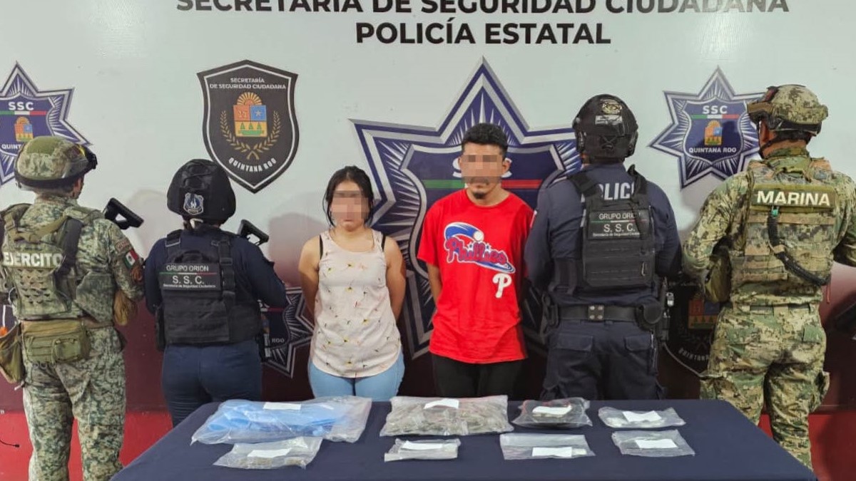 Atrapan a una pareja con más de 150 bolsas con enervantes en la avenida Cobá de Cancún