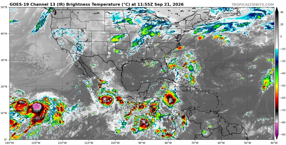 Cielo medio nublado a nublado en el transcurso del día, con lluvias puntuales fuertes y descargas eléctricas en Campeche (norte y centro), Yucatán (sur y oeste) y Quintana Roo (sur).