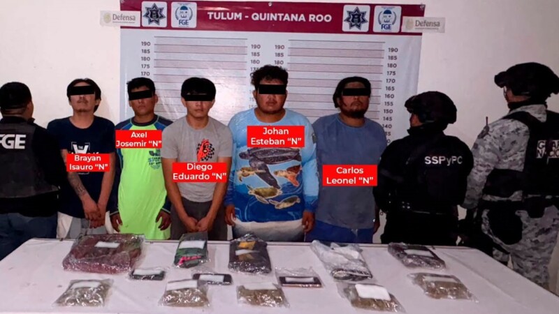 Capturan in fraganti a cinco presuntos narcomenudistas en el centro de Tulum