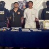Detienen a dos hombres con presuntas drogas durante operativo en Cozumel