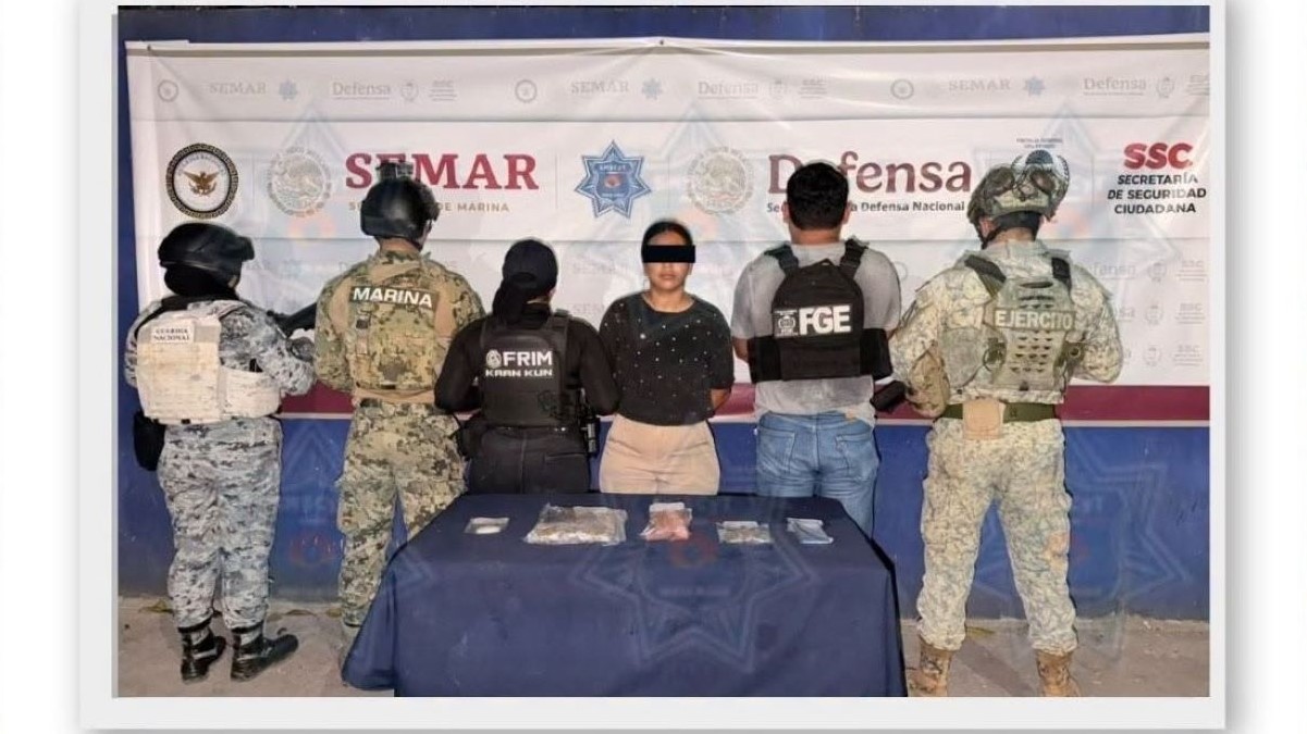 Aprehenden a mujer con aparentes drogas en la Supermanzana 251 de CancúnAprehenden a mujer con aparentes drogas en la Supermanzana 251 de Cancún