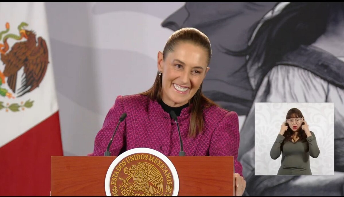 Sheinbaum ríe de las mentiras de la oposición sobre ella y AMLO