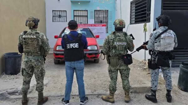 Aseguran presuntas drogas tras cateos realizados en tres inmuebles de Cancún
