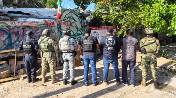 Aseguran dos motocicletas robadas y otra desmantelada durante cateo en Cancún