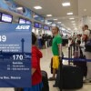 Vuelos en Aeropuerto de Cancún continúan a la baja